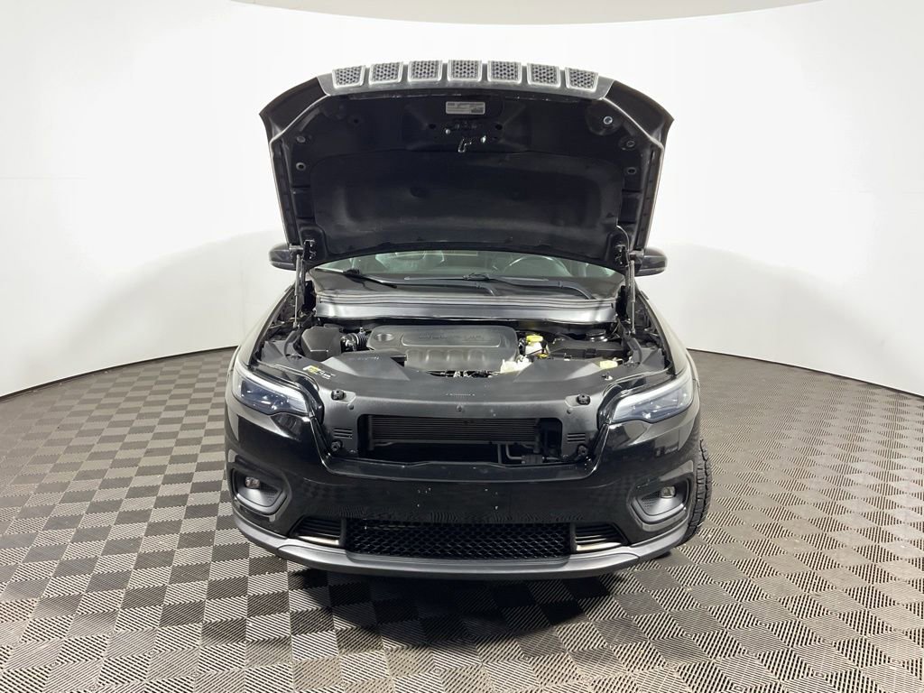 Used 2020 Jeep Cherokee Latitude Plus w/ Cold Weather Group image 5