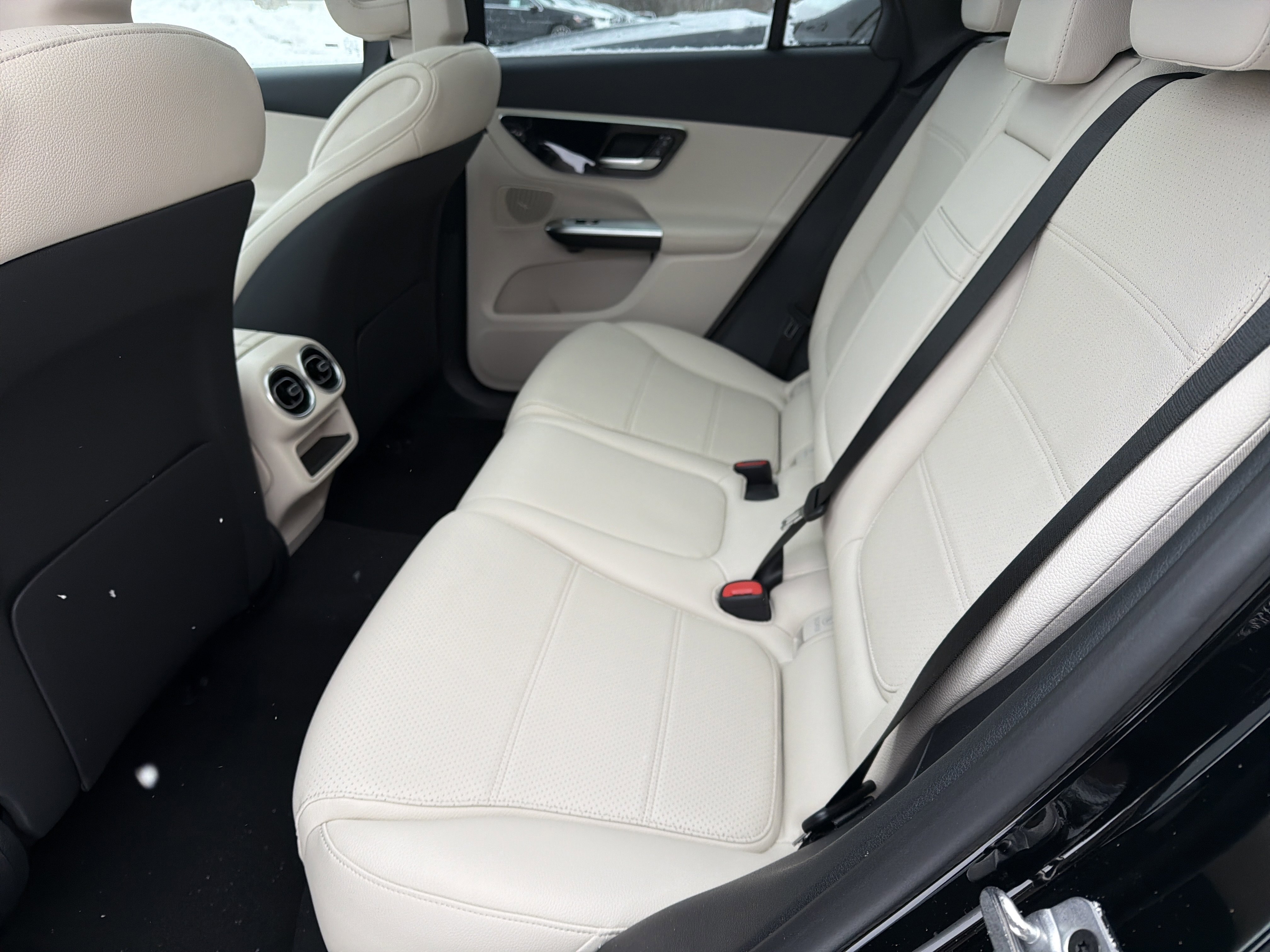 New 2026 Mercedes-Benz GLC 300 4MATIC image 23