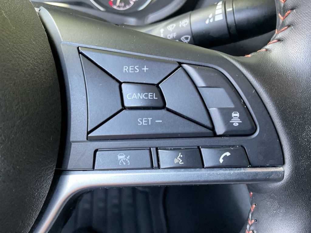 Used 2025 Nissan Sentra SR FWD image 35