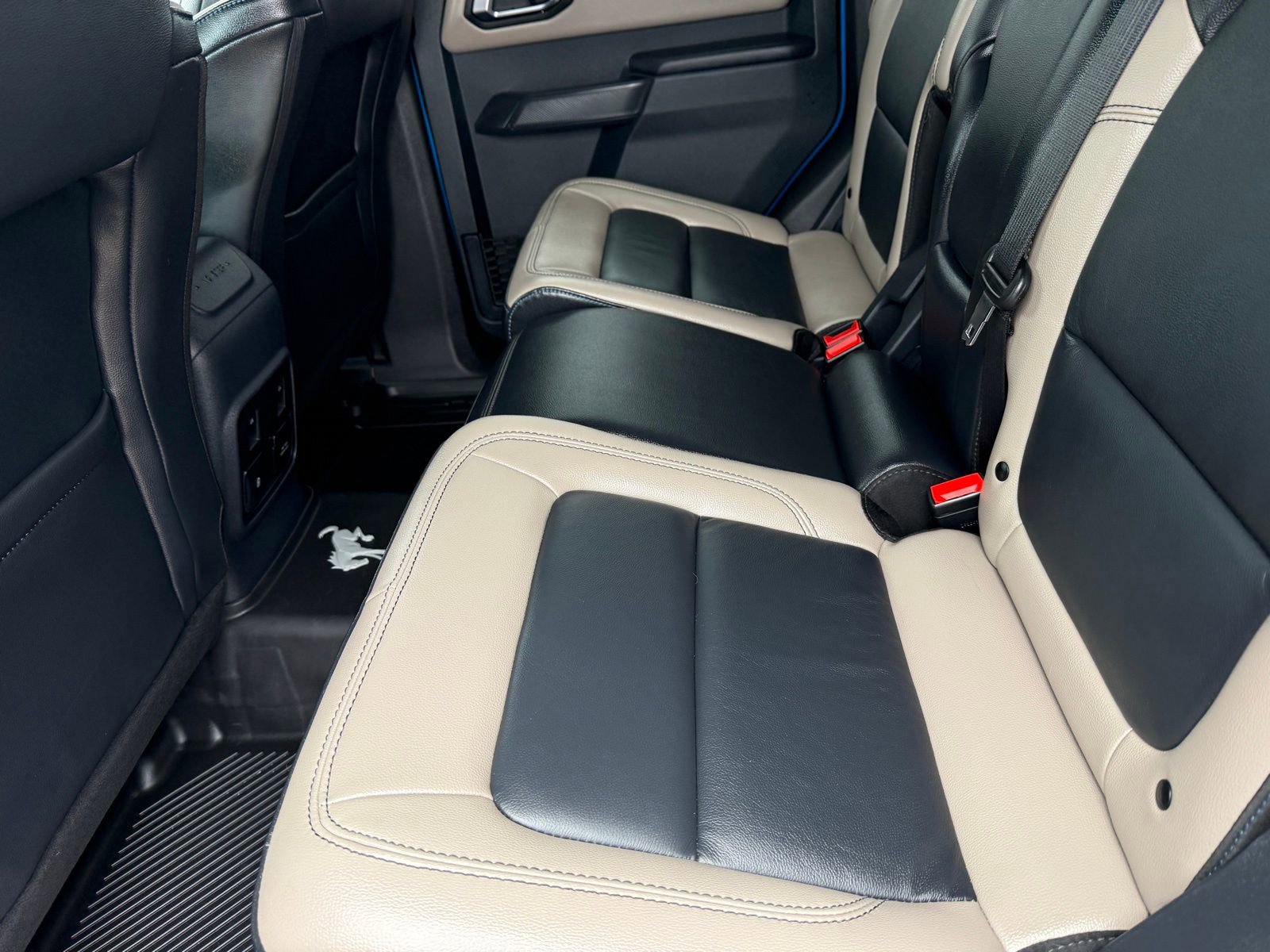 Certified 2024 Ford Bronco Wildtrak AWD/4WD image 18