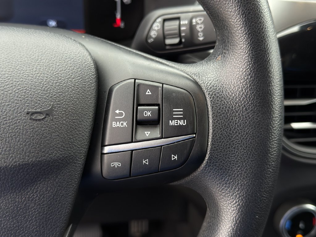 Used 2025 Ford Escape Active AWD/4WD image 14