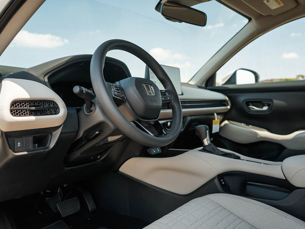 New 2026 Honda HR-V LX image 17