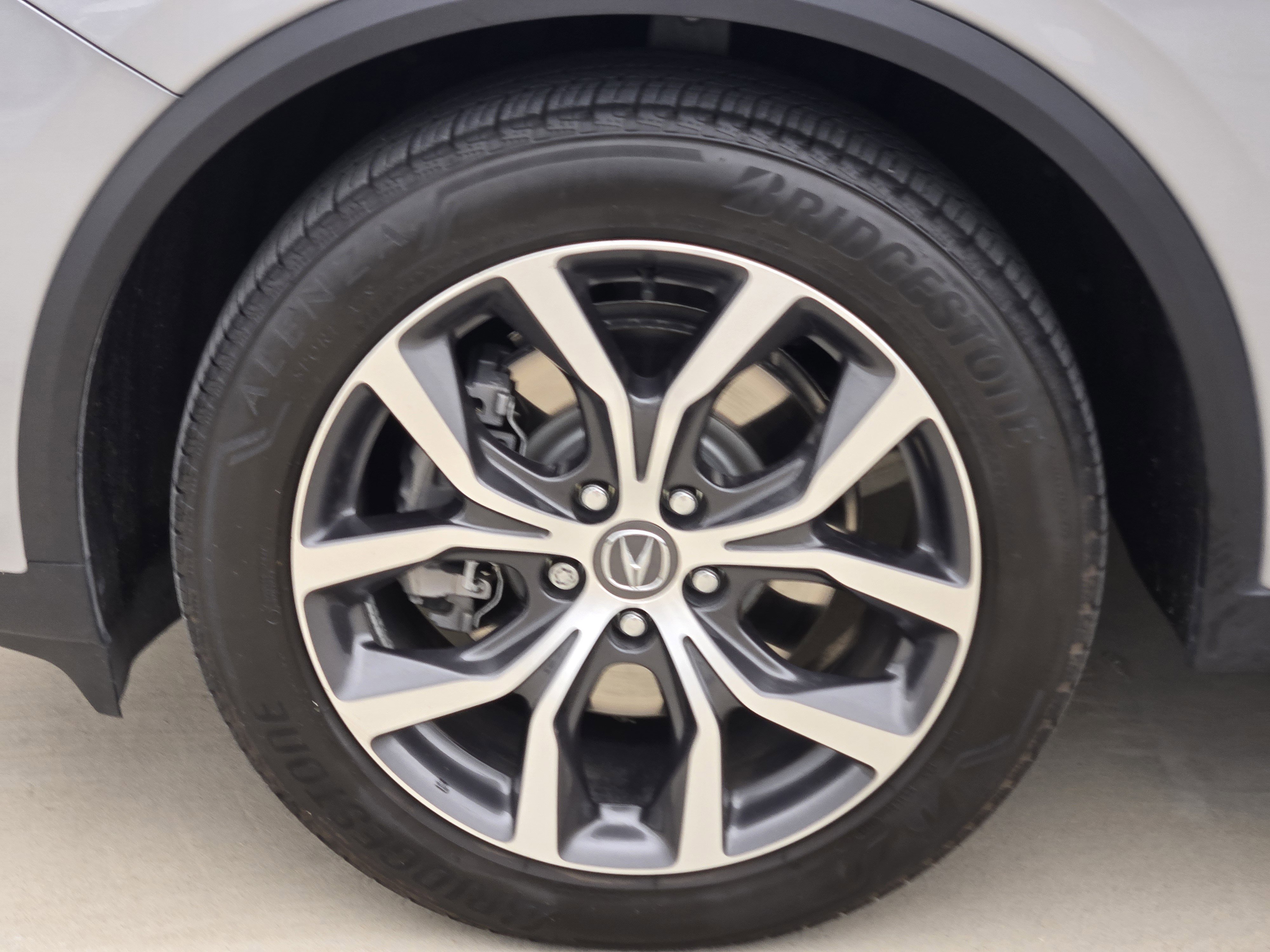 Certified 2024 Acura MDX FWD w/ Technology Package image 8