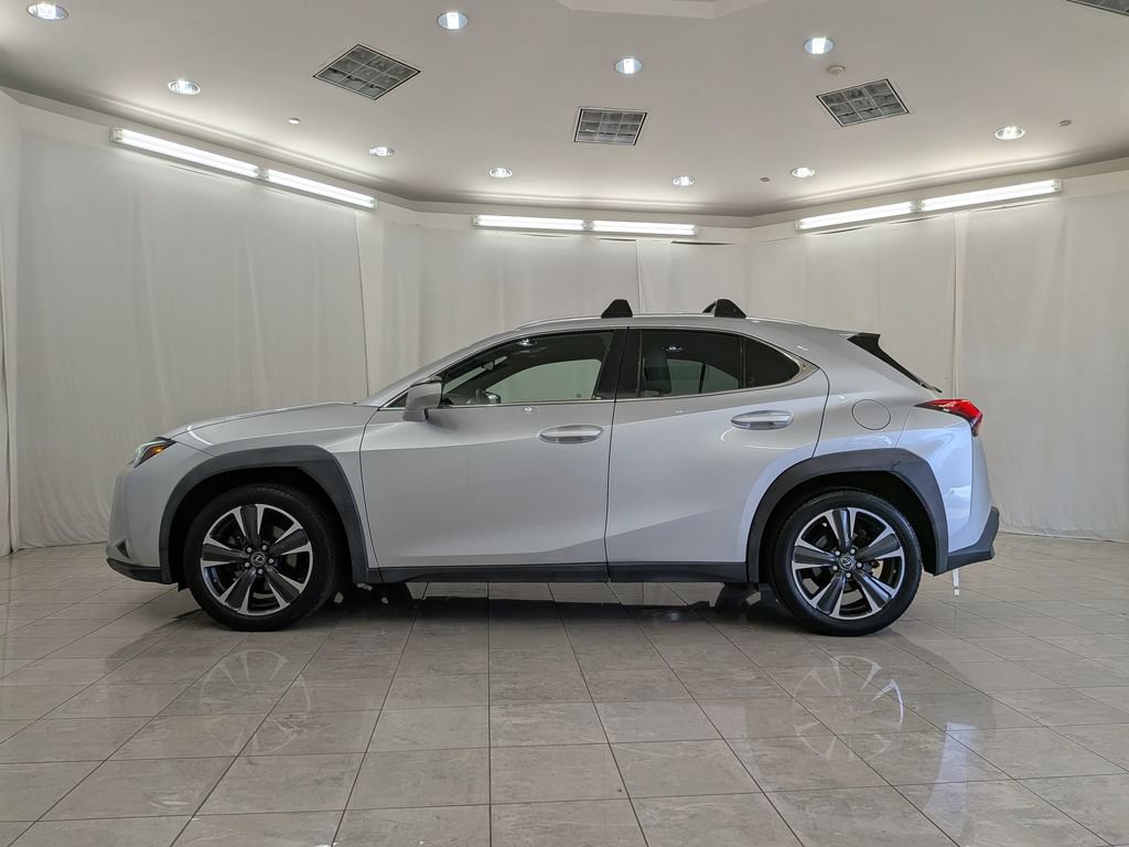 Used 2019 Lexus UX 200 w/ Accessory Package FWD image 5