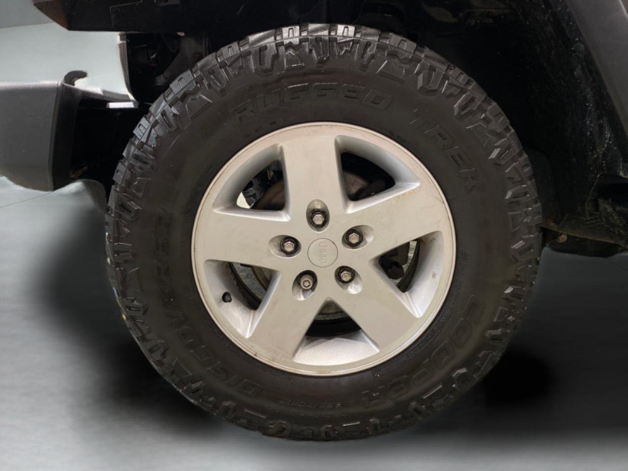 Used 2018 Jeep Wrangler Unlimited Sport S image 7