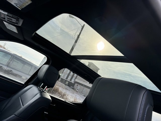 Used 2023 Toyota Tundra Platinum image 6