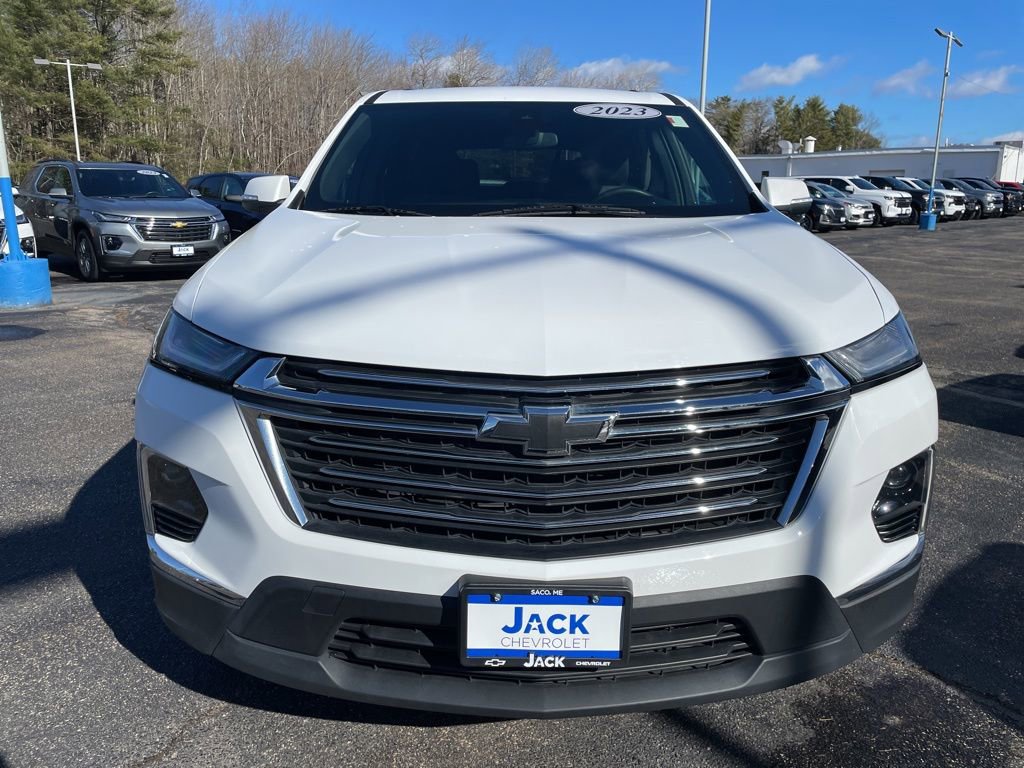 Used 2023 Chevrolet Traverse LT AWD/4WD image 2