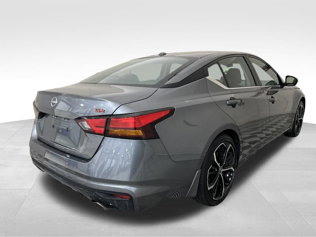 Used 2024 Nissan Altima 2.5 SR image 5