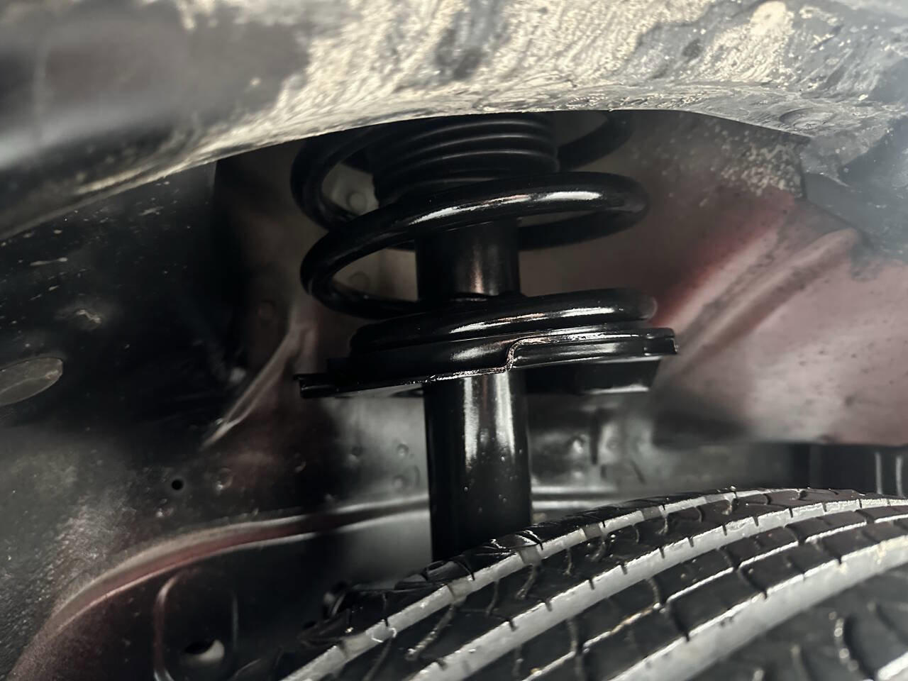 Used 2003 Ford Escape XLS image 9