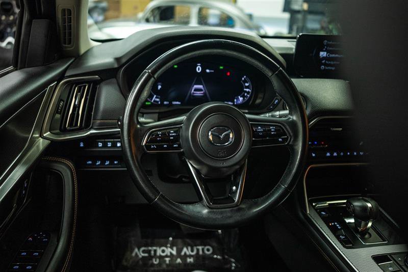Used 2024 MAZDA CX-90 Plug-In Hybrid w/ Premium Pkg AWD/4WD image 16