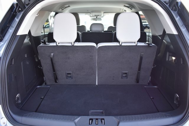 Used 2025 Ford Explorer Active w/ Active Comfort Package image 38