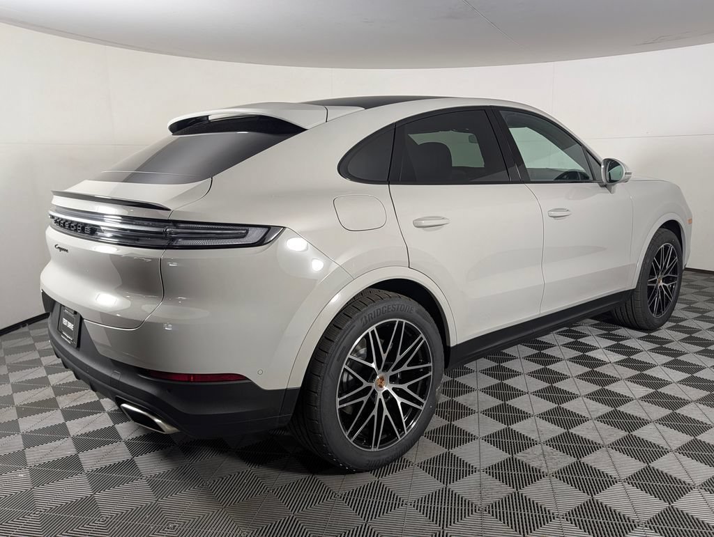 New 2026 Porsche Cayenne Coupe AWD/4WD image 7