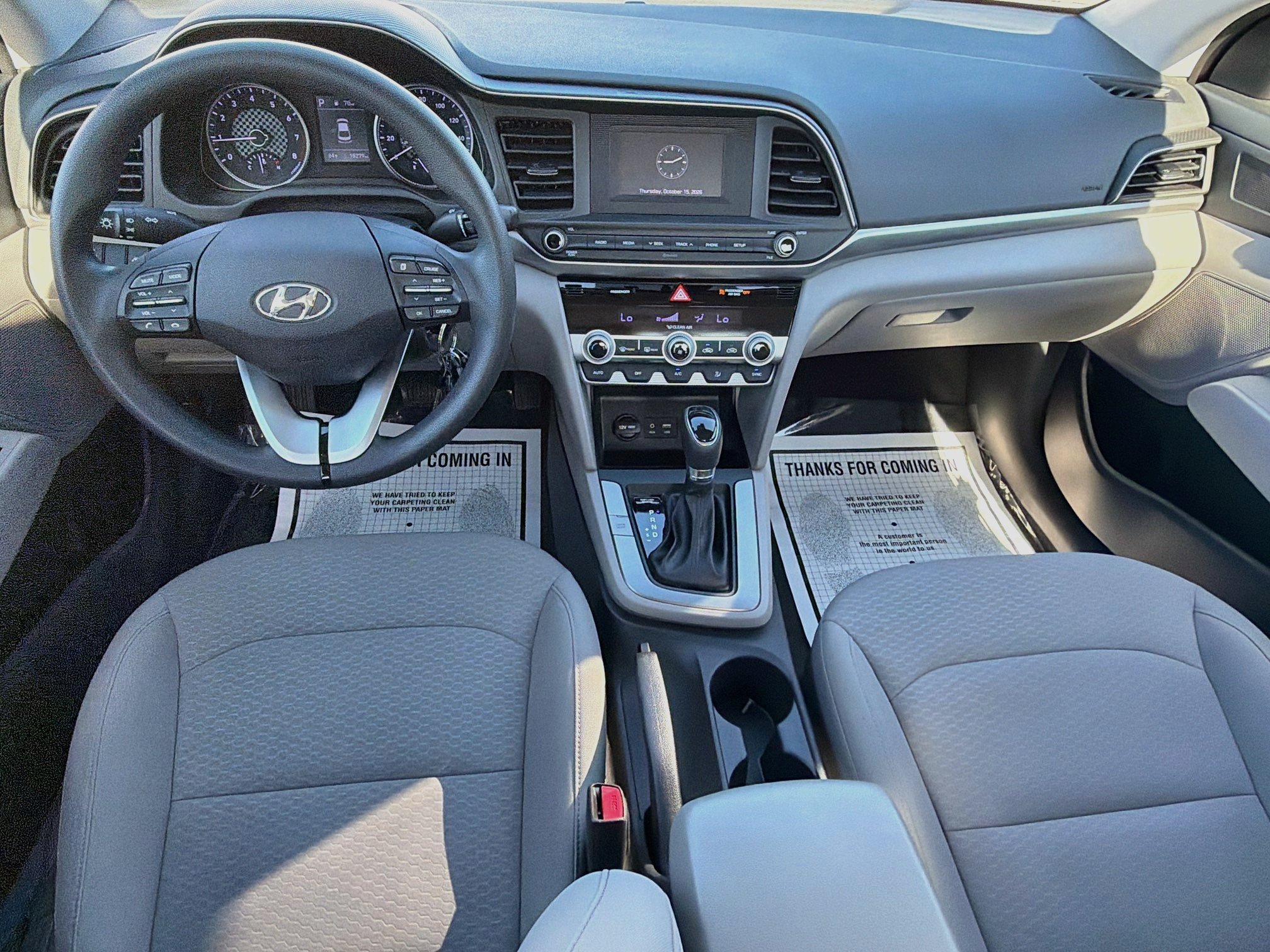 Used 2020 Hyundai Elantra SE FWD image 14