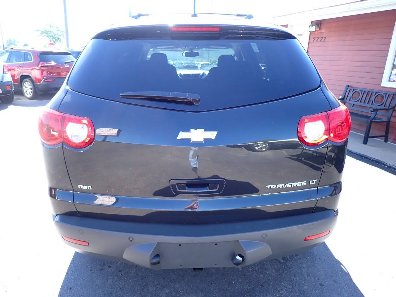 Used 2010 Chevrolet Traverse LT w/ Personal Connectivity Package AWD/4WD image 5