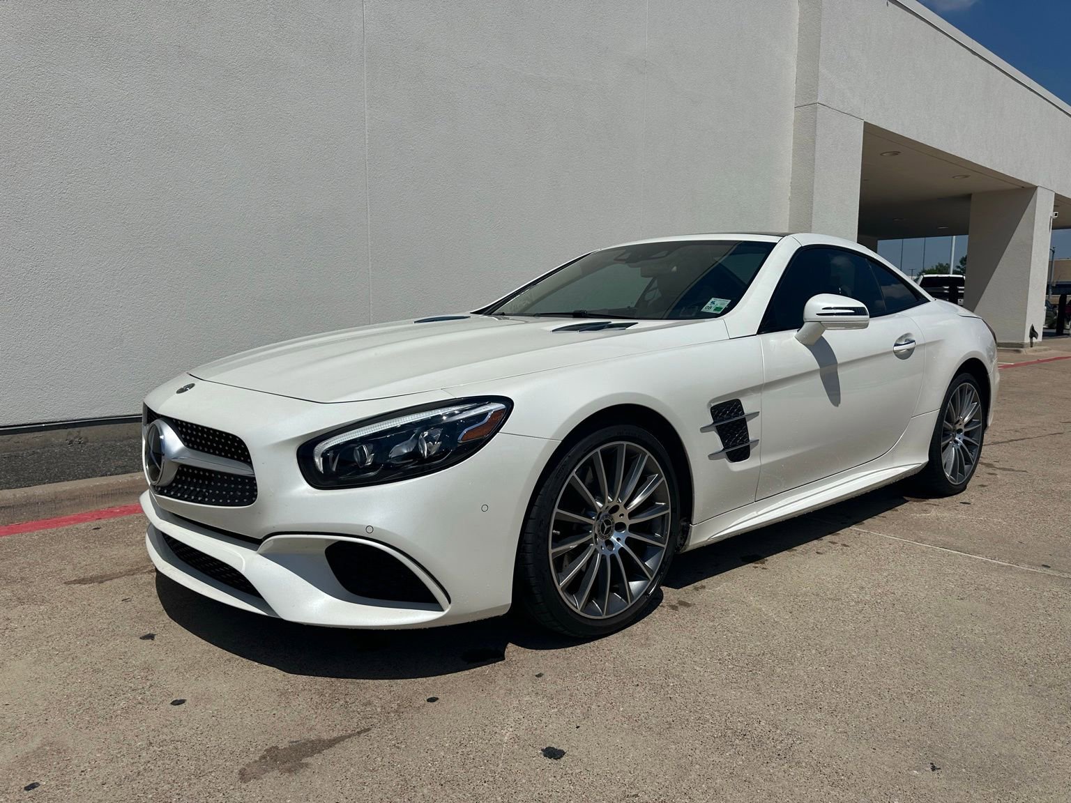 Used 2020 Mercedes-Benz SL 550 image 7