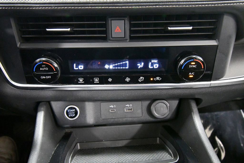 Used 2023 Nissan Rogue SV AWD/4WD image 25