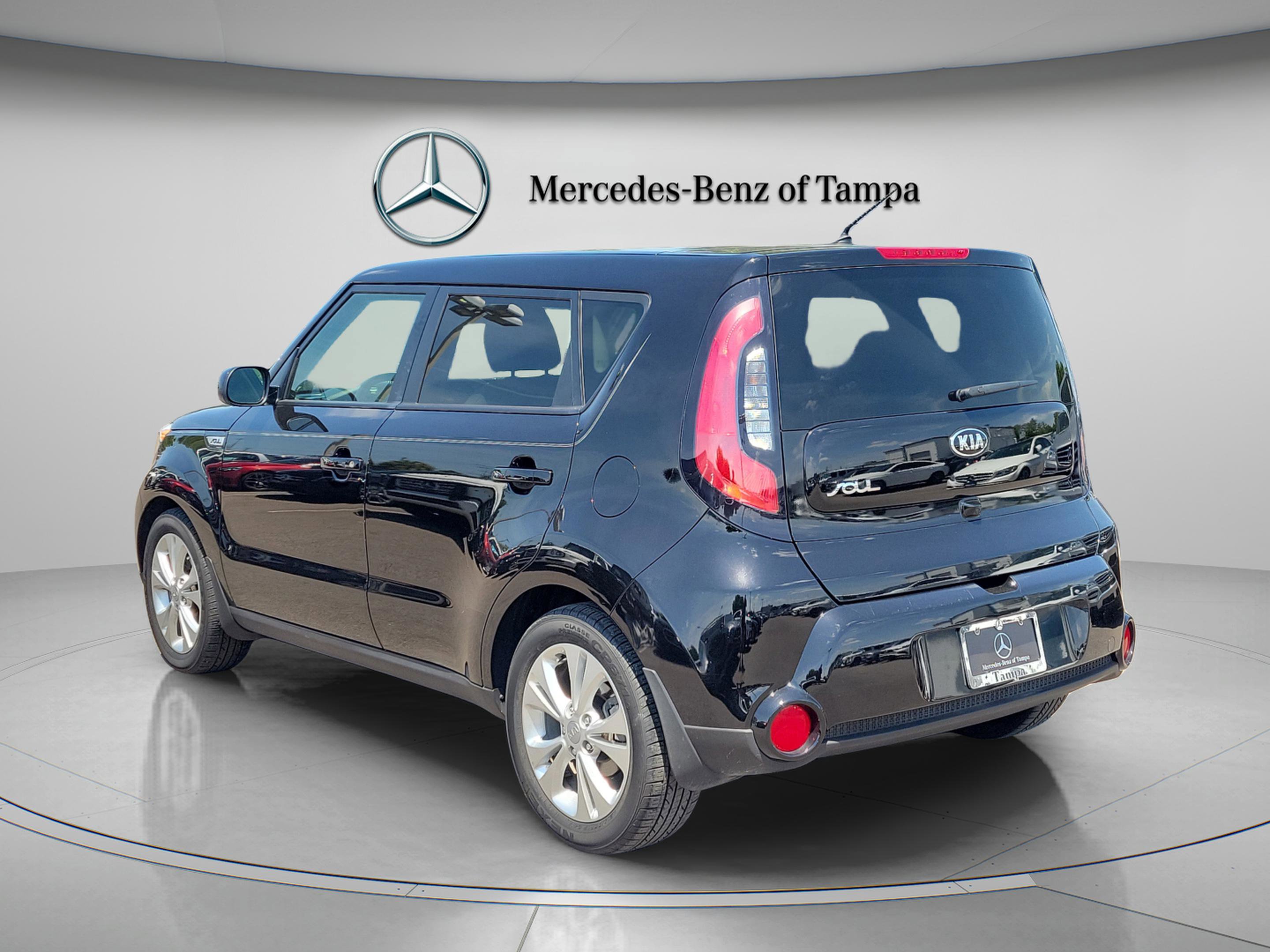 Used 2016 Kia Soul + w/ Primo Package image 2
