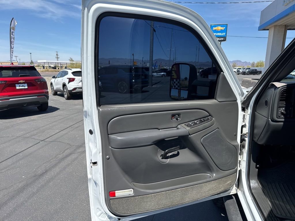 Used 2005 Chevrolet Silverado 1500 LS w/ Light Duty Power Package image 14