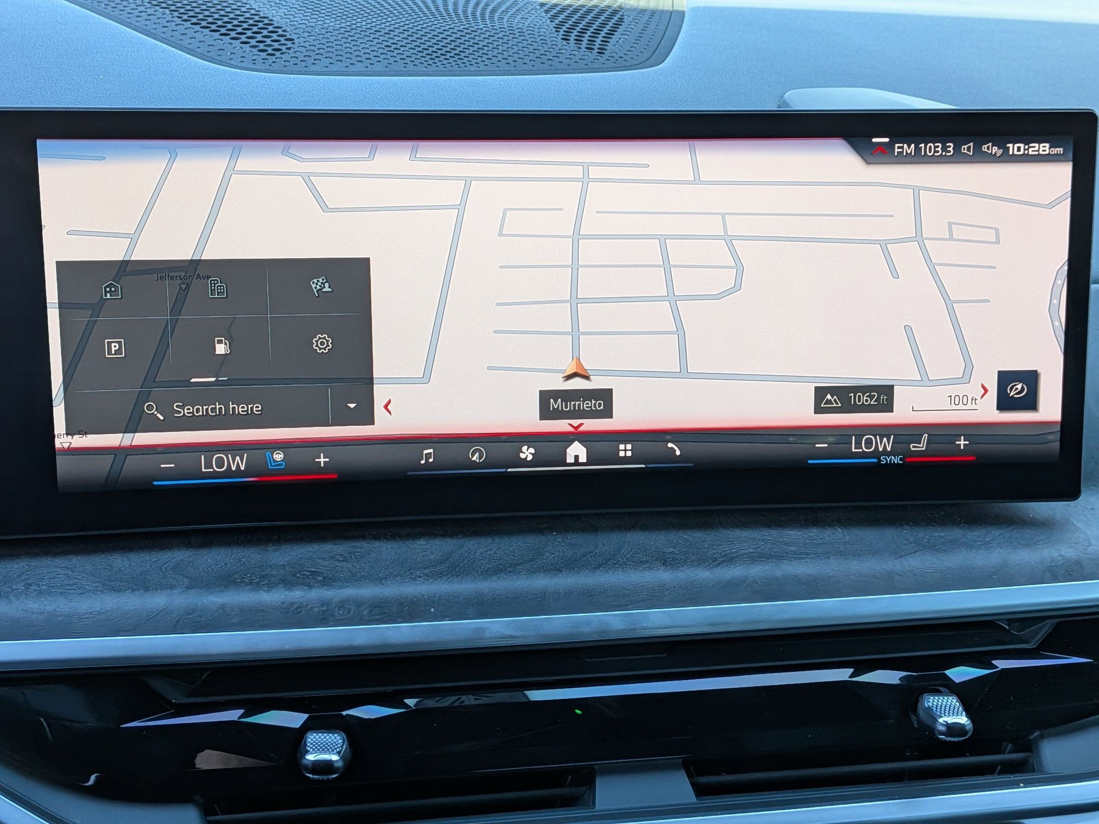 Used 2024 BMW X7 M60i w/ Executive Package image 23