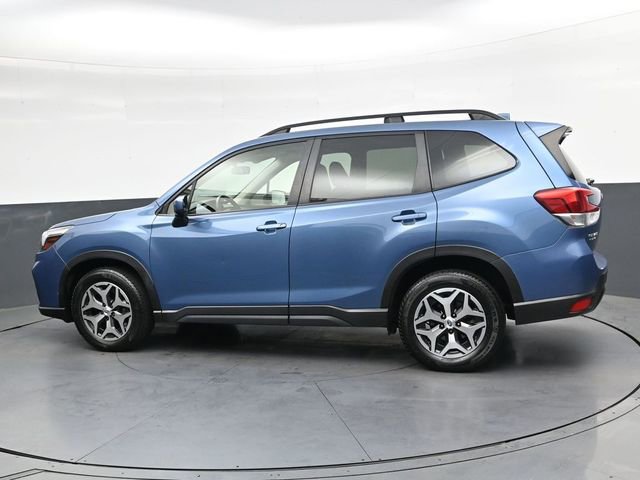 Used 2019 Subaru Forester Premium AWD/4WD image 7