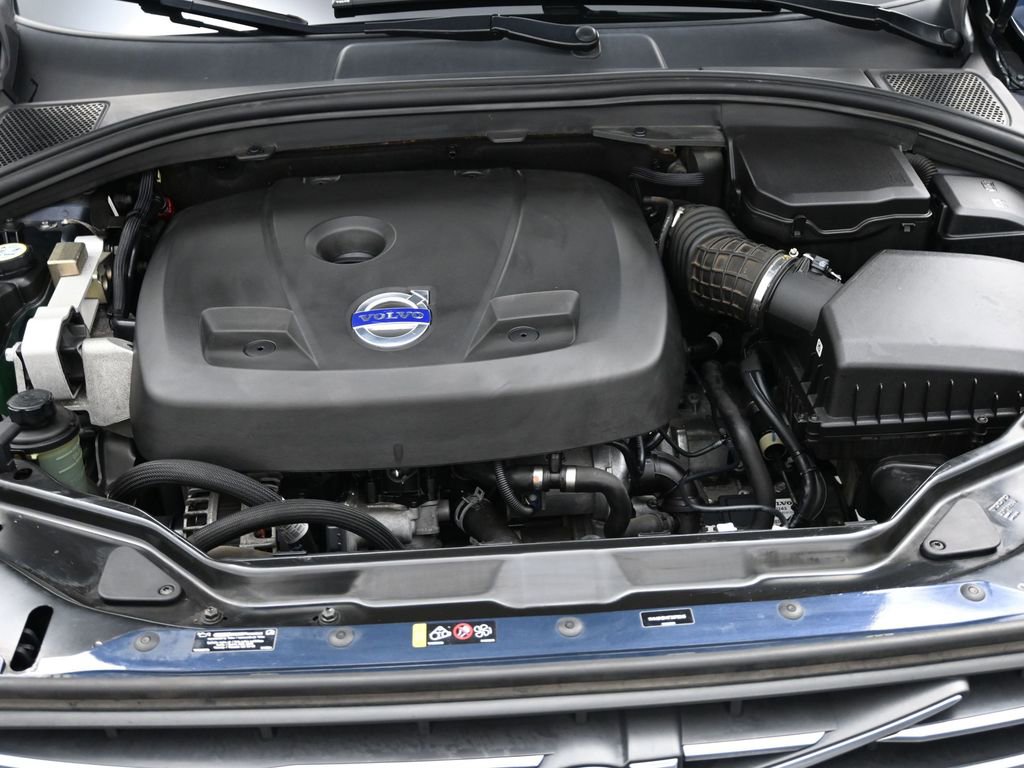 Used 2015 Volvo XC60 T6 Platinum image 22