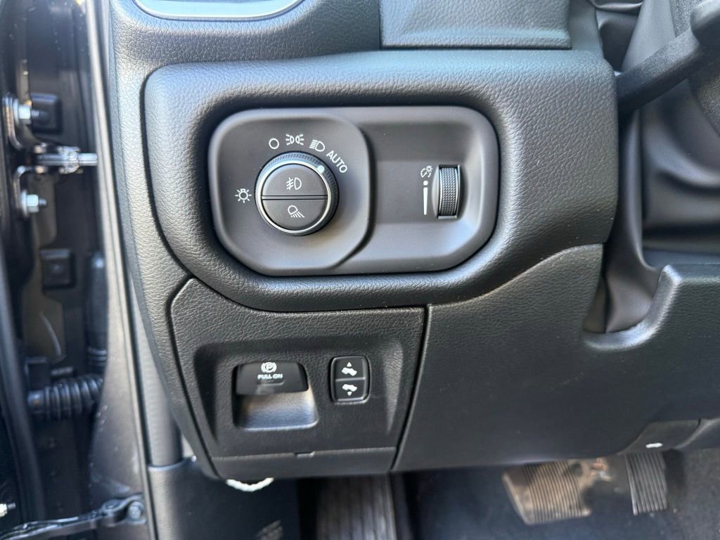 New 2026 RAM 1500 Big Horn w/ Night Edition image 18