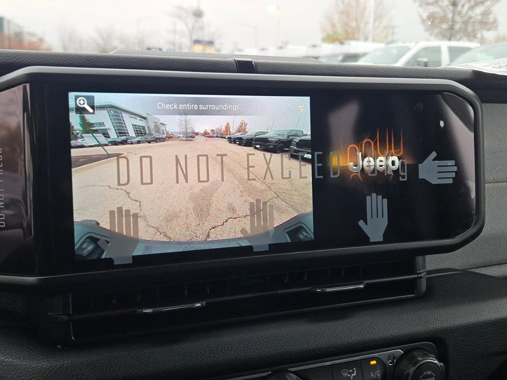 New 2026 Jeep Gladiator Willys image 31