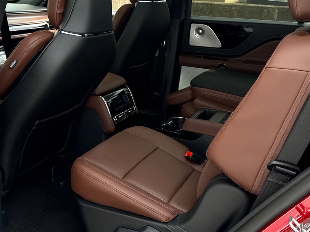 New 2026 Lincoln Aviator Reserve image 18