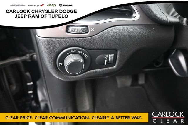 Used 2021 Jeep Cherokee Latitude FWD image 17