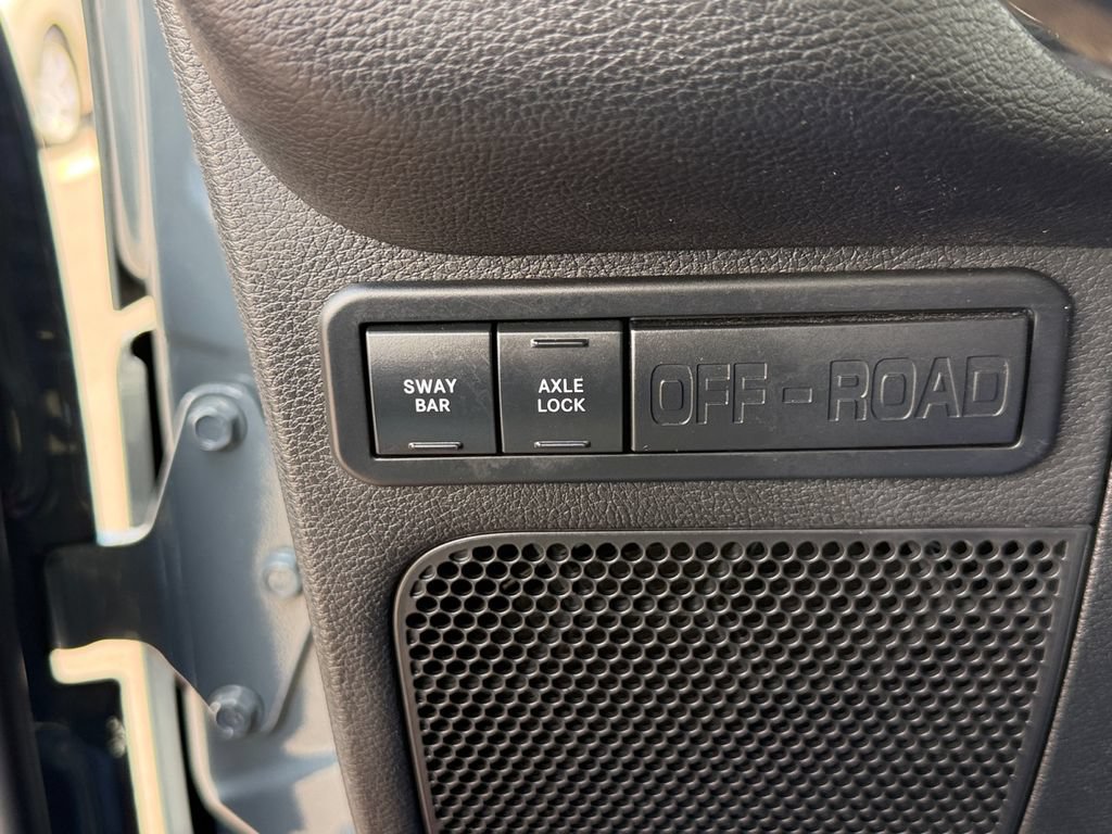 Used 2014 Jeep Wrangler Unlimited Rubicon w/ Connectivity Group AWD/4WD image 30