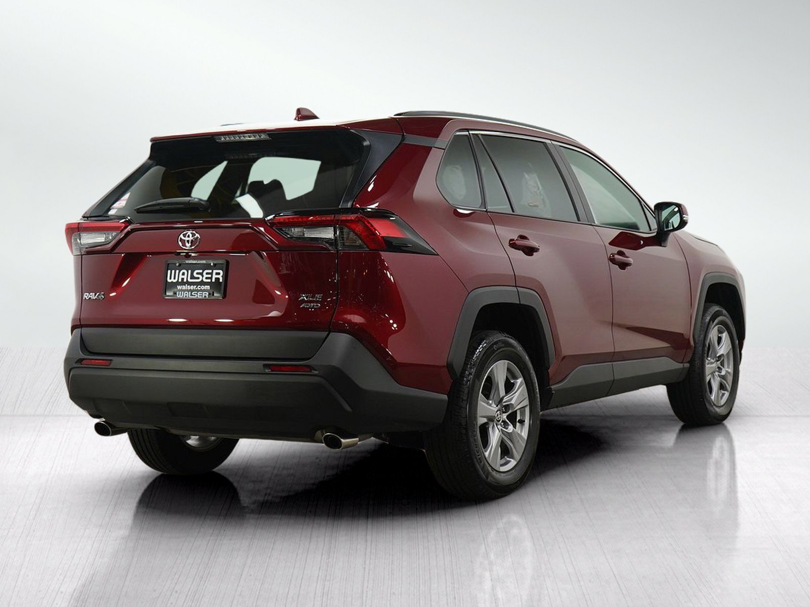 Used 2025 Toyota RAV4 XLE w/ Convenience Package AWD/4WD image 5