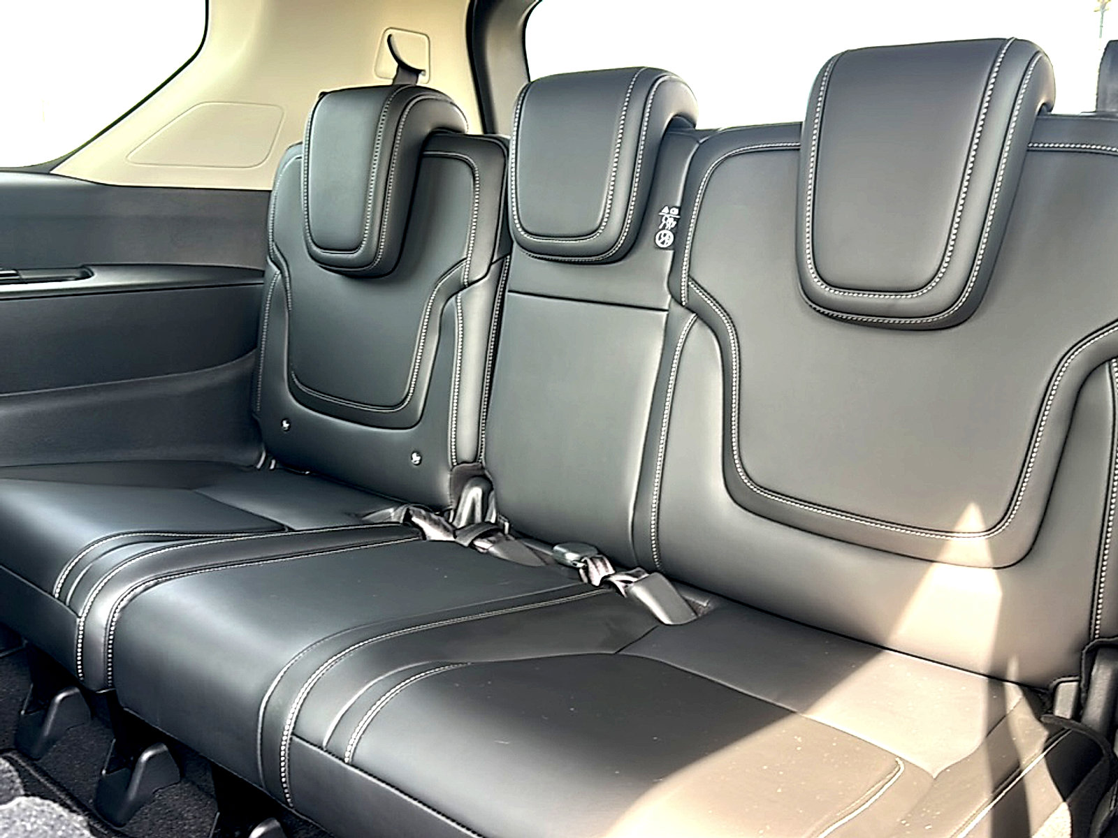 New 2026 Nissan Armada SV image 17