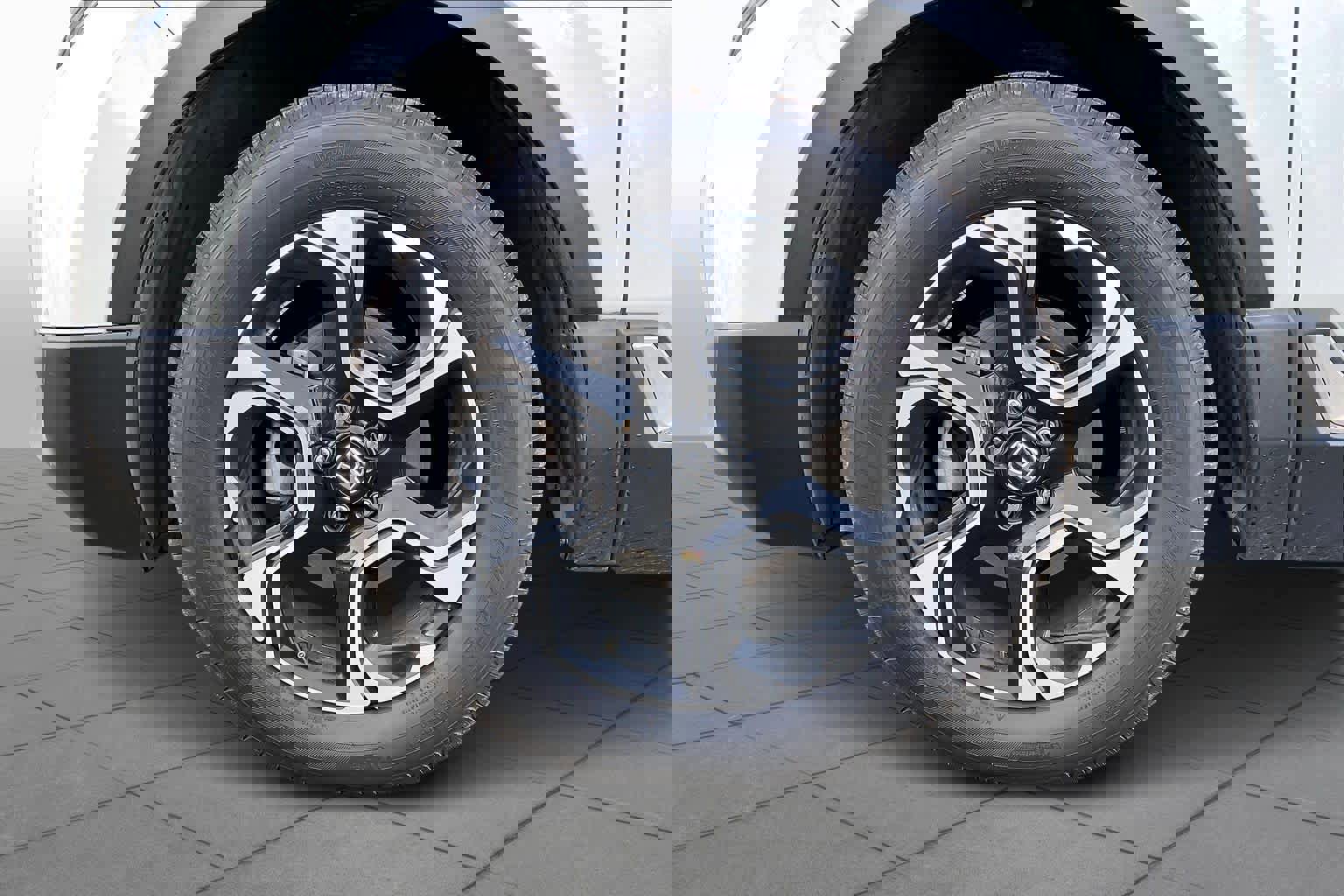 Used 2018 Honda CR-V Touring image 10