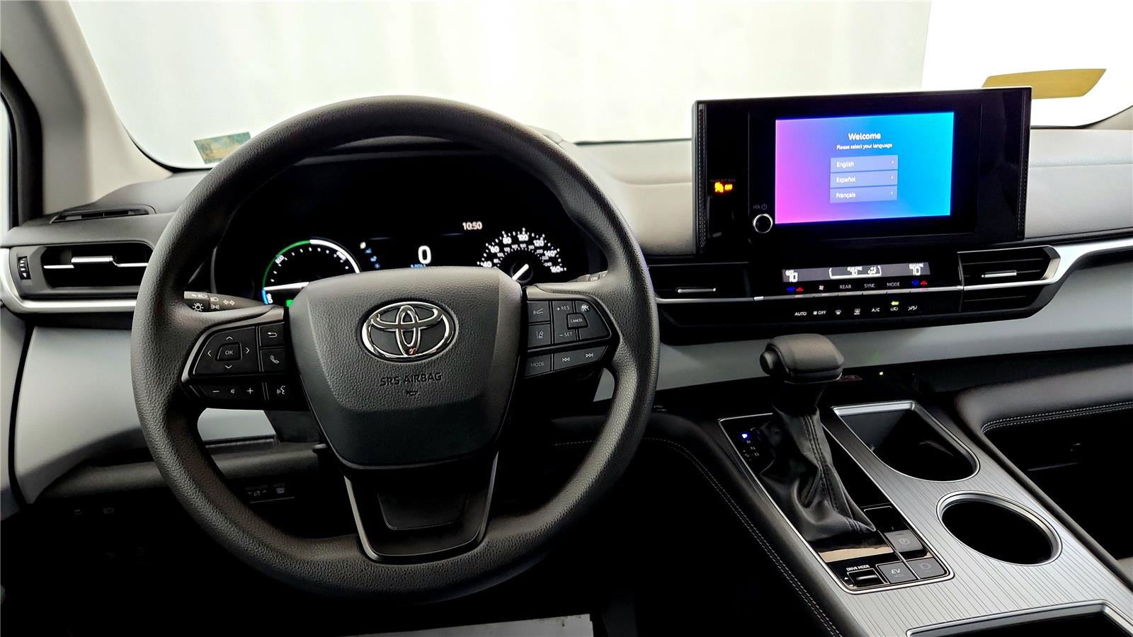Used 2025 Toyota Sienna LE AWD/4WD image 28