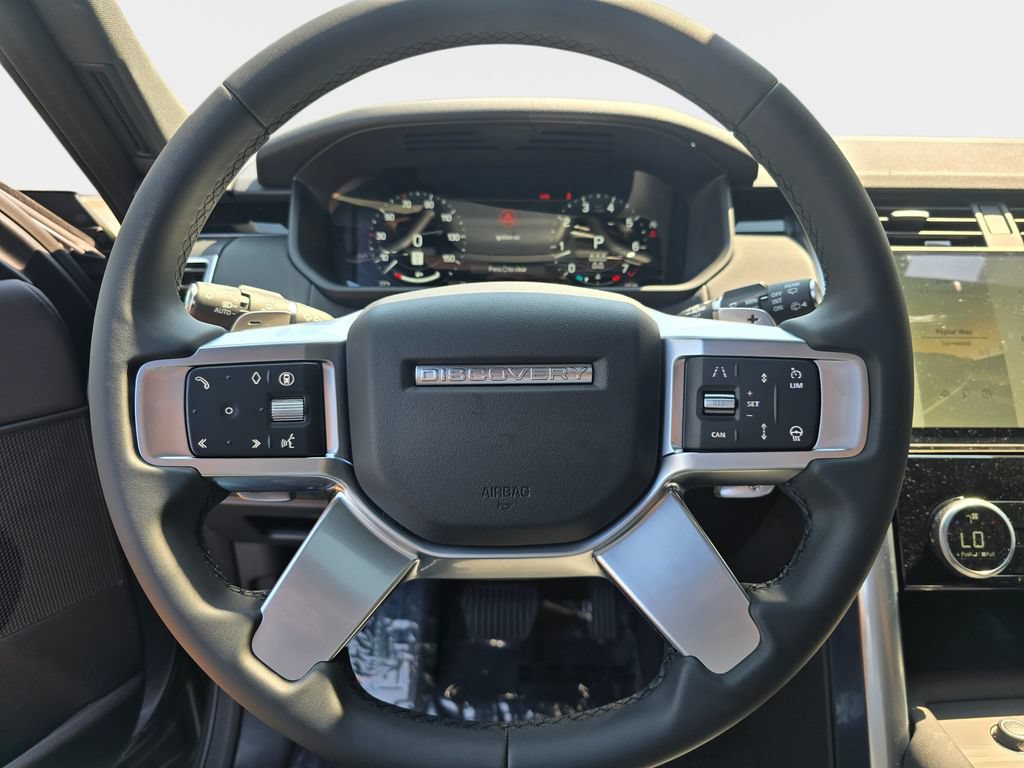New 2026 Land Rover Discovery S AWD/4WD image 16