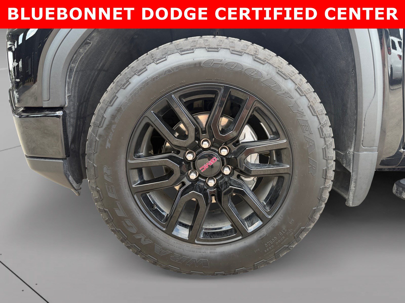 Used 2026 GMC Sierra 1500 Elevation w/ Elevation Premium Package AWD/4WD image 9