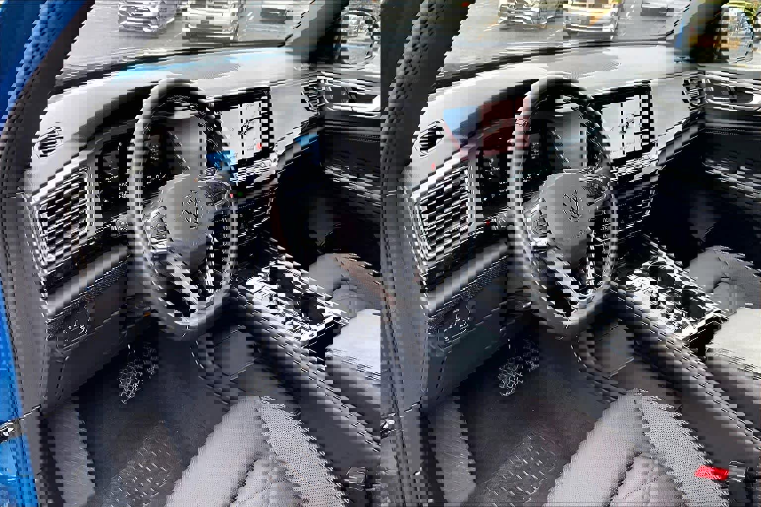 Used 2024 Volkswagen Atlas Cross Sport SE image 17