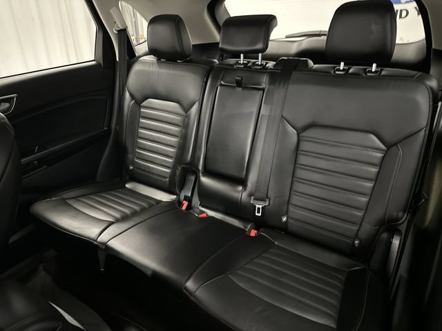 Used 2015 Ford Edge SEL w/ Equipment Group 201A AWD/4WD image 26