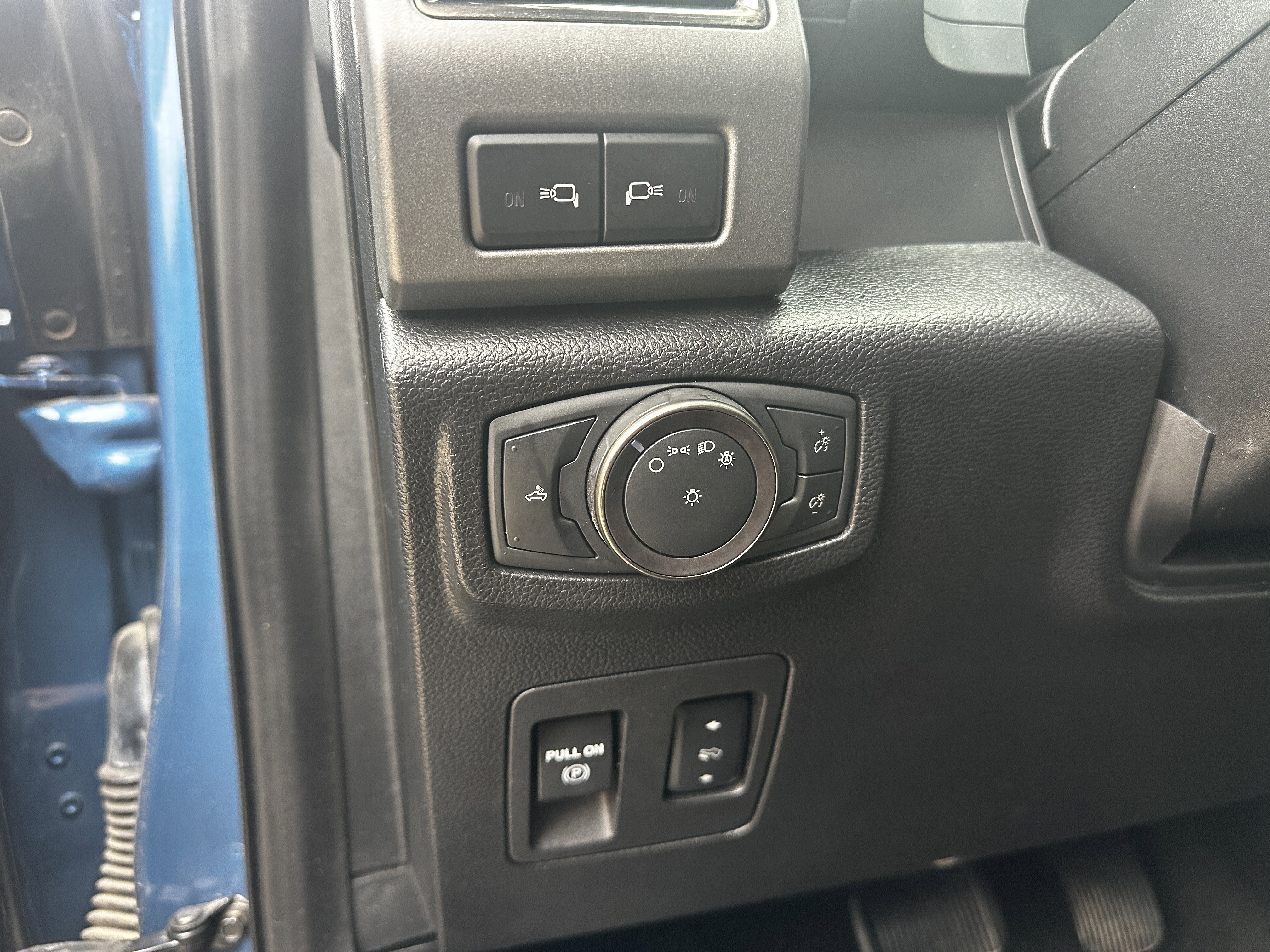 Used 2019 Ford F150 Raptor w/ Equipment Group 802A Luxury AWD/4WD image 14