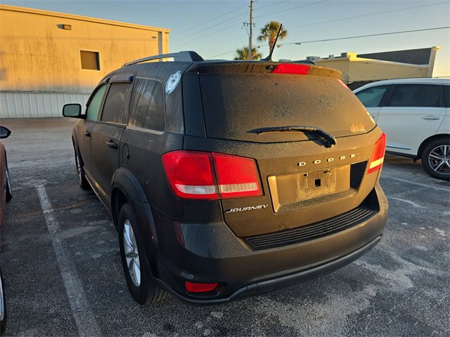 Used 2015 Dodge Journey SXT w/ Flexible Seating Group image 4