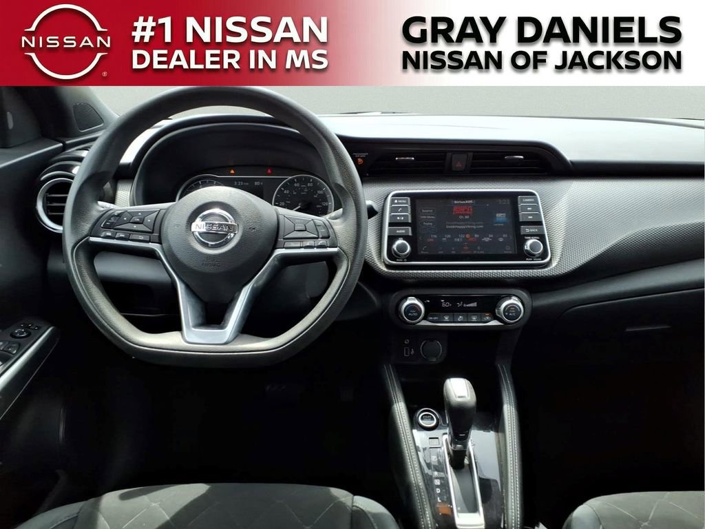 Used 2019 Nissan Kicks SV w/ Exterior Package image 9