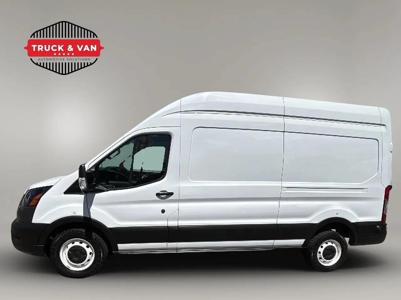 Used 2022 Ford E-Transit 148 High Roof w/ Load Area Protection Package RWD image 2