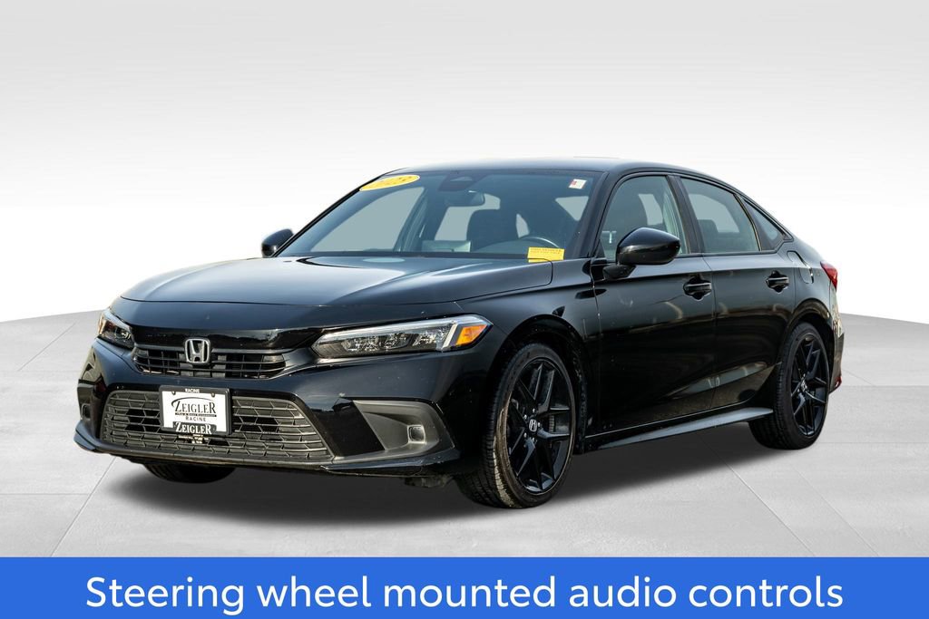 Used 2023 Honda Civic Sport image 3