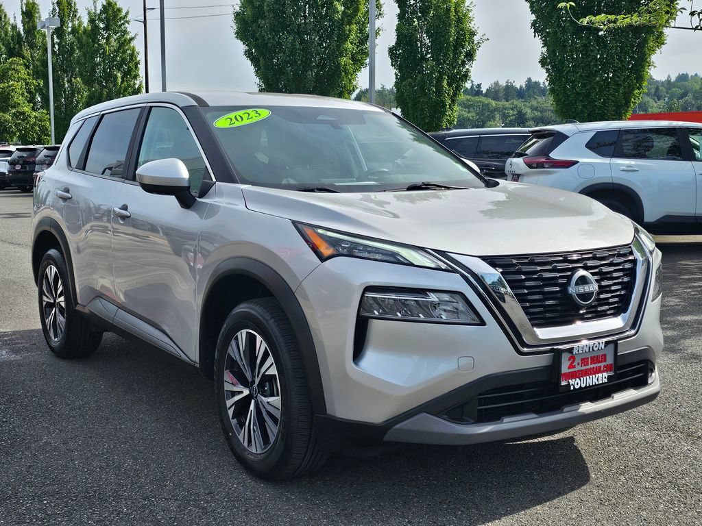 Used 2023 Nissan Rogue SV AWD/4WD image 3