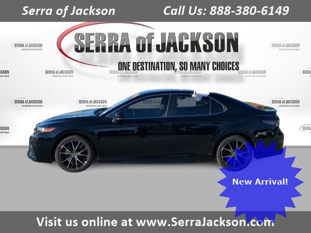 Used 2024 Toyota Camry SE