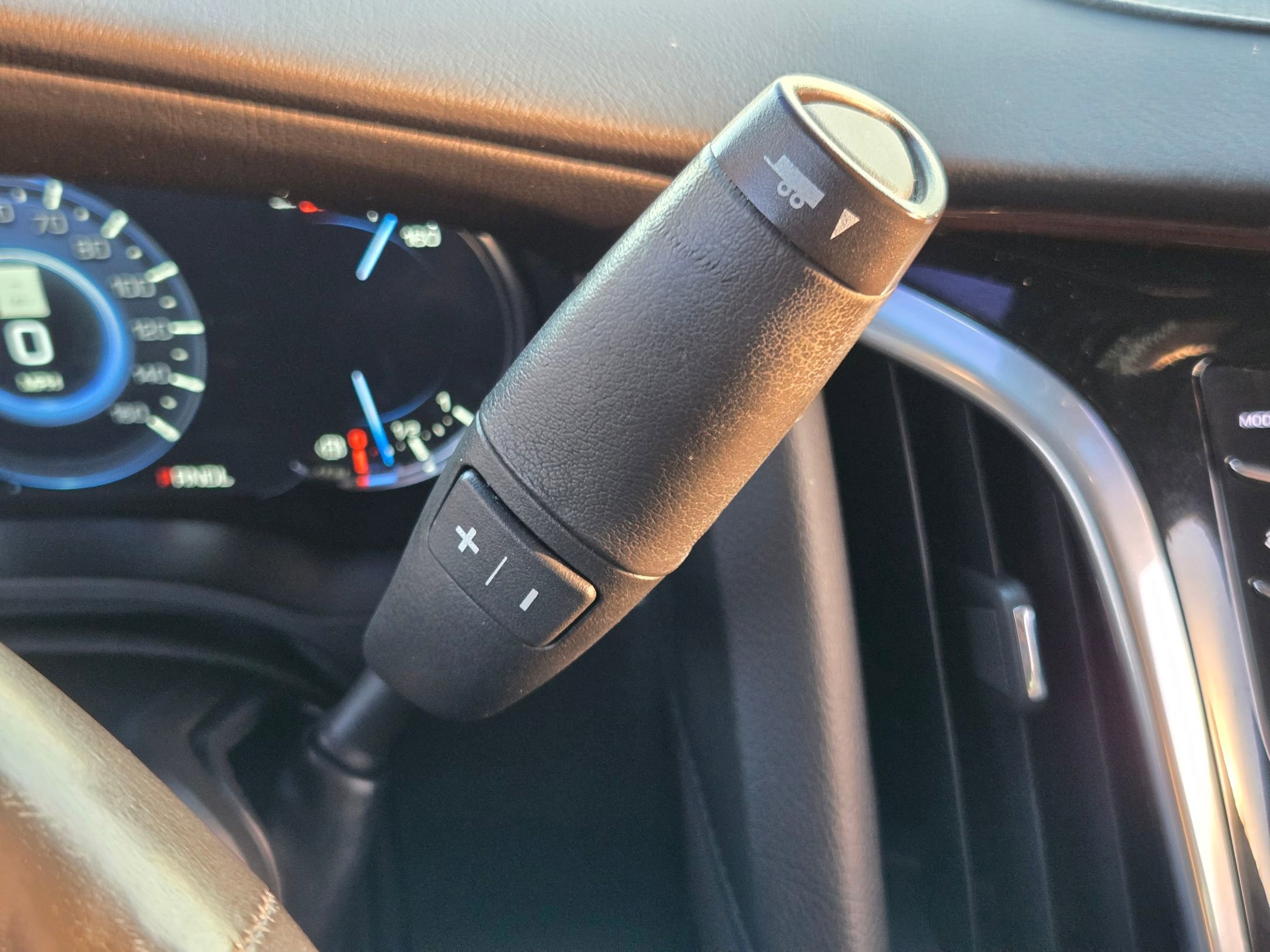 Used 2019 Cadillac Escalade Luxury image 34