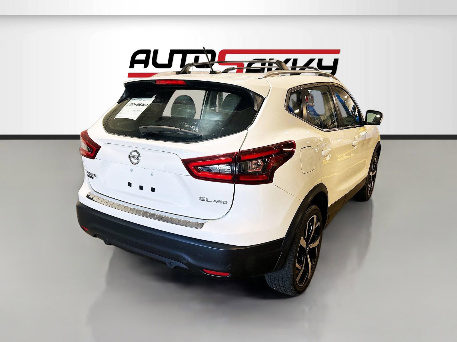 Used 2022 Nissan Rogue Sport SL AWD/4WD image 7