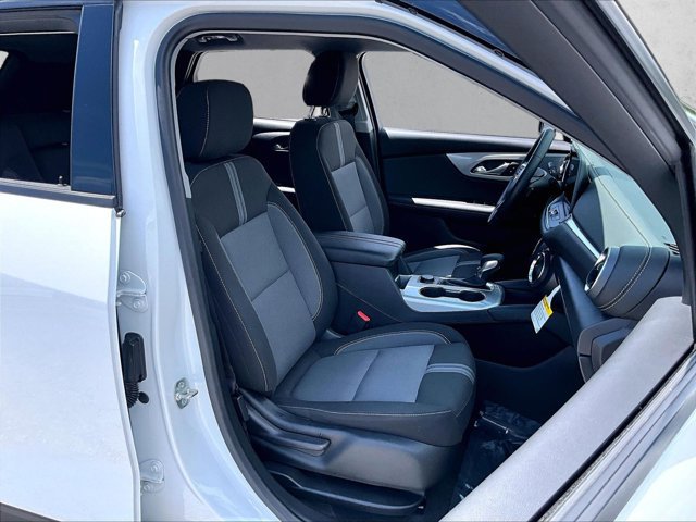 Certified 2024 Chevrolet Blazer LT w/ Driver Confidence Package FWD image 9