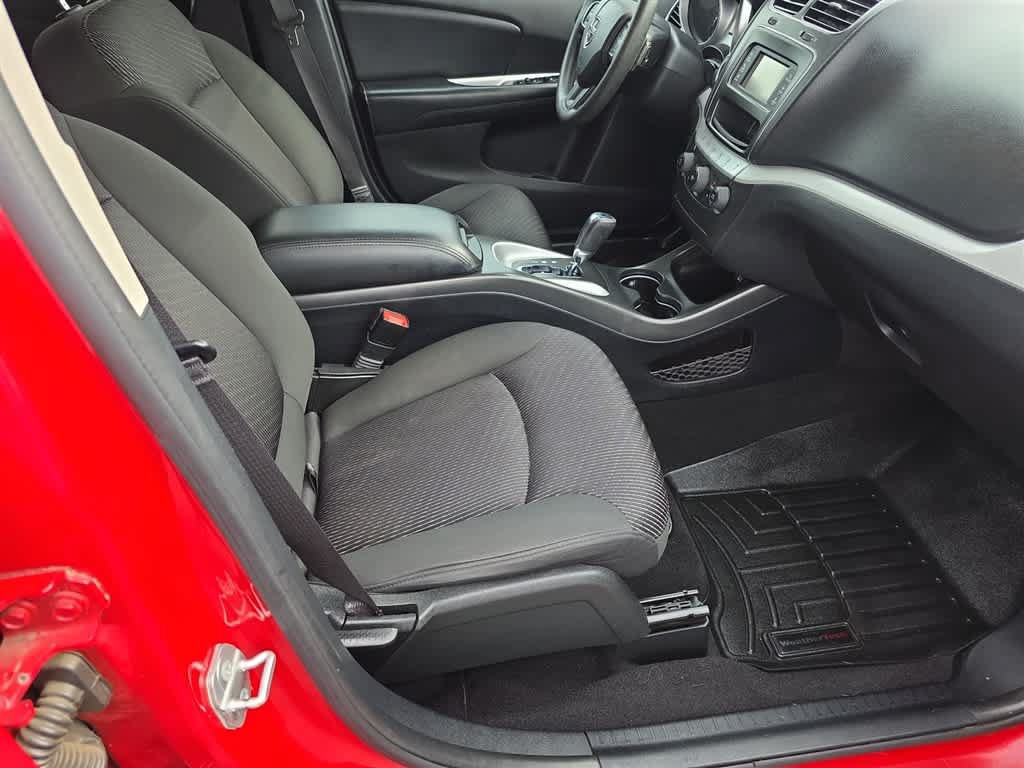 Used 2017 Dodge Journey SXT w/ Comfort/Convenience Group AWD/4WD image 10