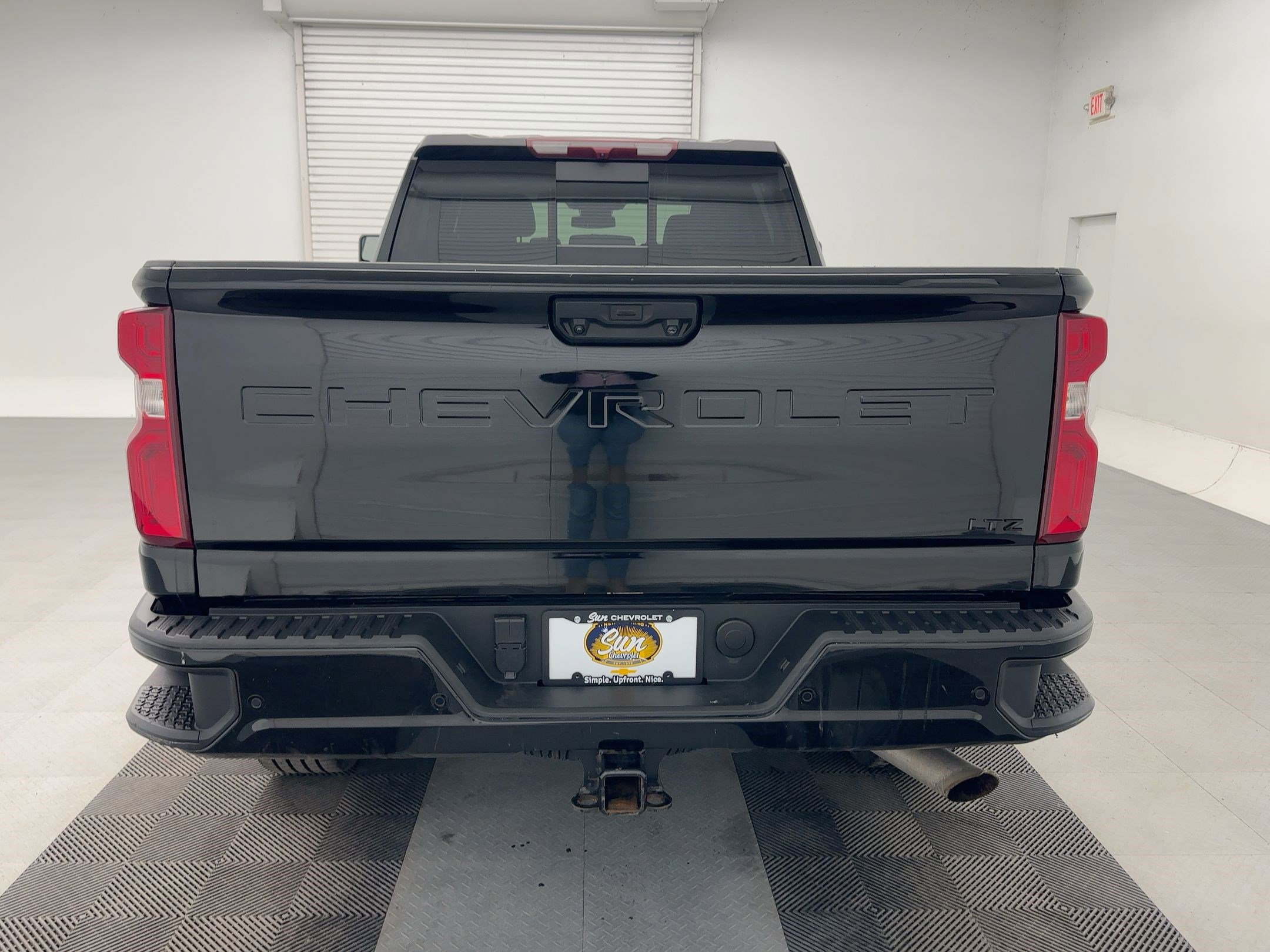 Used 2024 Chevrolet Silverado 3500 LTZ w/ LTZ Plus Package image 10